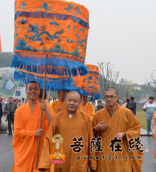 【高清图集】宜兴市芳桥潮音寺隆重举行露天观音开光仪式