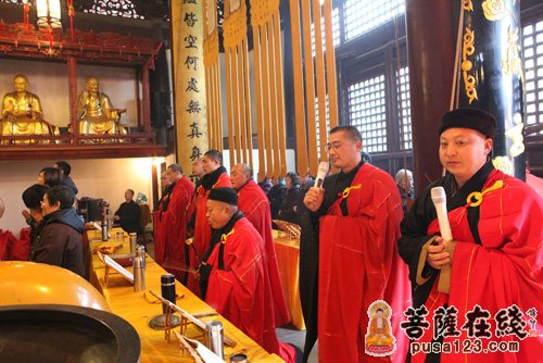 昆山华藏寺举行拜太岁法会