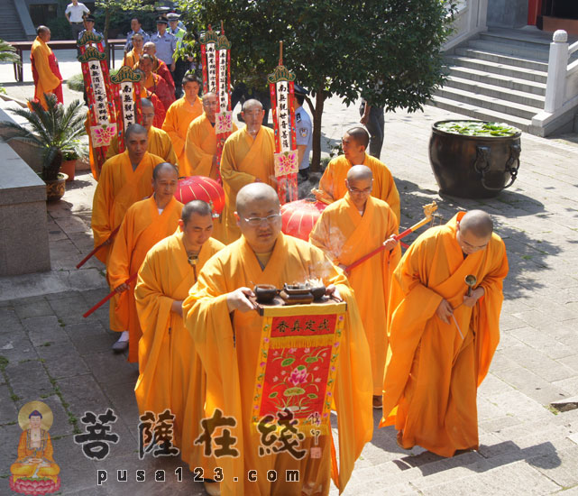 【高清图集】南京灵谷寺隆重举行玄奘法师顶骨舍利供奉法会