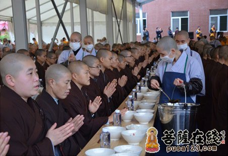 福建福清崇恩寺举行佛像开光庆典暨千僧斋法会