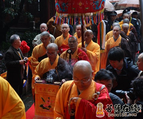 杭州韬光寺举行月真法师荣膺方丈升座庆典