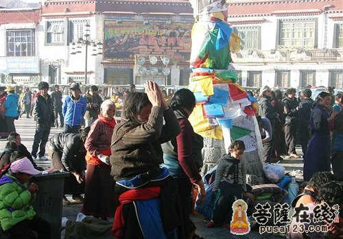 佛教节日"吉祥天母节 大昭寺朝拜白拉姆