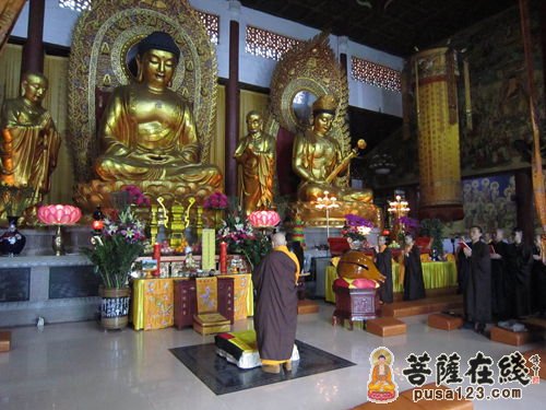 深圳弘法寺举行纪念本焕长老圆寂一周年诵经祈
