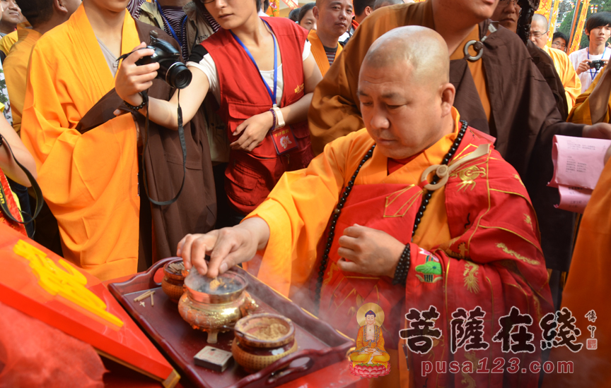 【高清图集】河北威县普济禅寺举行果慧法师荣膺方丈庆典暨露天观音