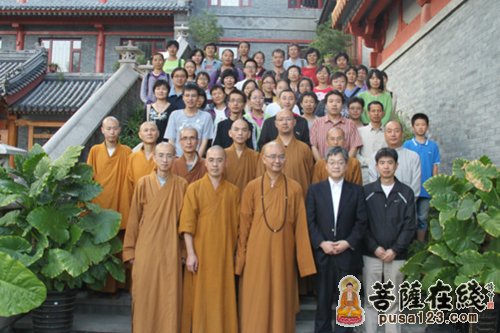 日本创价大学辛岛静志教授参访北京龙泉寺