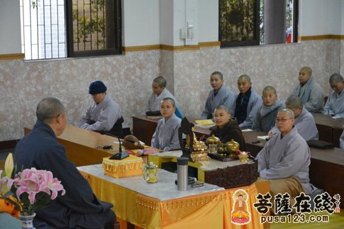 德山乾明寺方丈明禅法师莅临梅州千佛塔寺