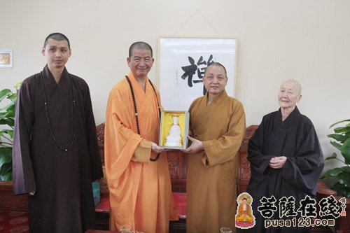 寻根溯源首站拜访归元禅寺 台湾明光法师率团来访大陆