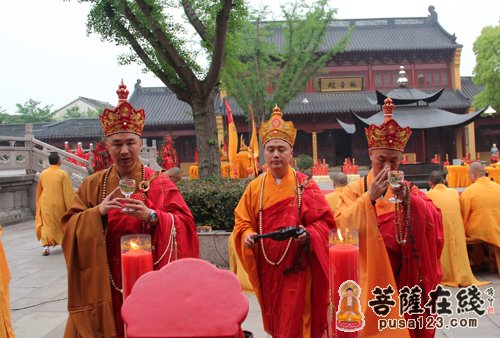 此次法会由法弘大和尚,江都广济寺住持旭光法师,绍兴长庆寺住持觉三