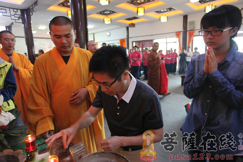 【高清图集】苏州圣堂寺缅怀护法范凤英居士往生三周年