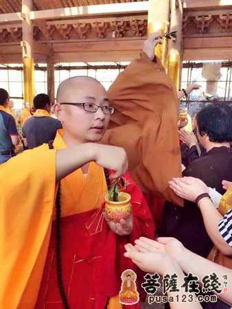 浙江法雨山西佑寺举行大雄宝殿上梁祈福法会