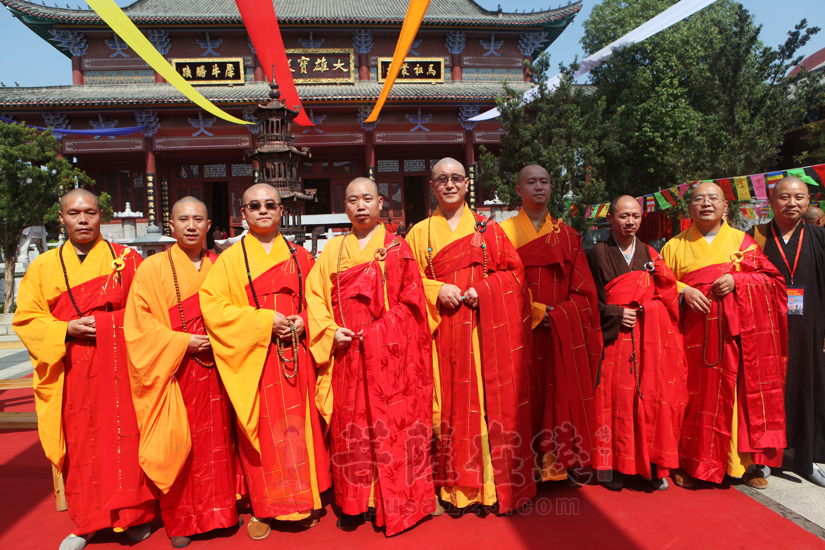 【高清图集】抚州正觉古寺举行学辉法师荣膺方丈升座庆典法会