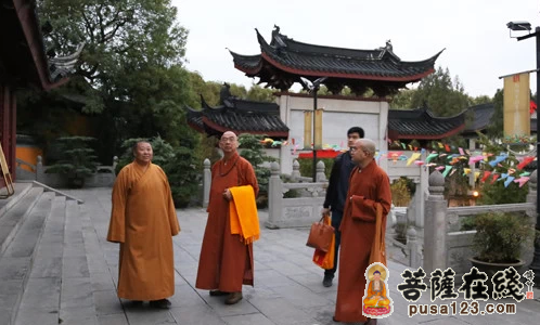 安徽宣城小九华普渡禅寺住持辉振法师一行参访鸡鸣寺