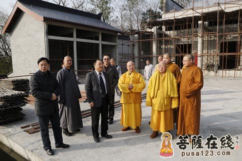 松纯长老暨常州市民宗局领导参访炉峰禅寺 戒珠讲寺