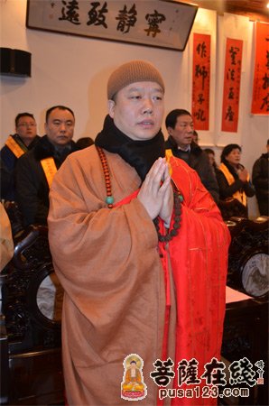 上海市佛教协会副会长,上海龙华古寺方丈照诚大和尚(图片来源:菩萨