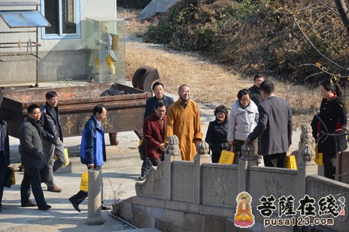 无锡扬名街道政协委员一行参访无锡永兴寺